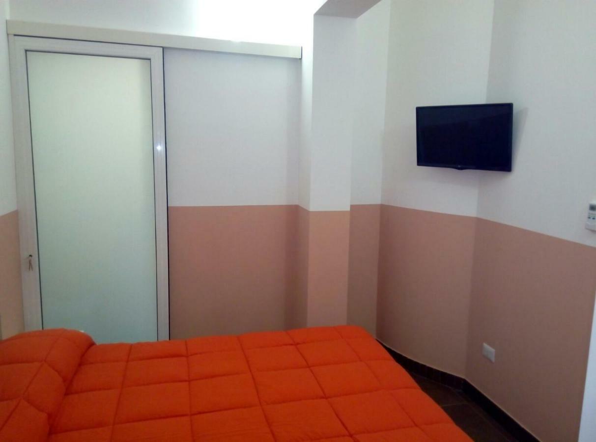 Gradoni Di Chiaia Twenty Three * Naples